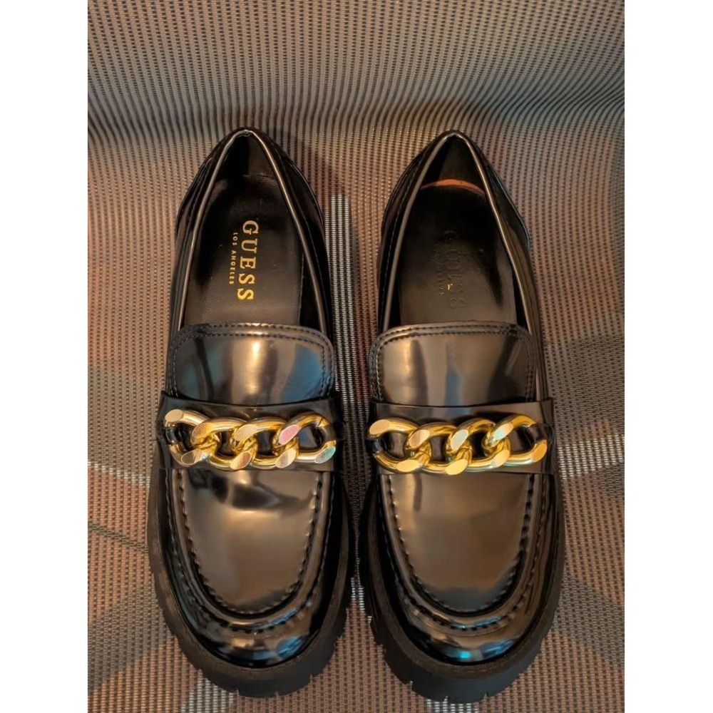 Guess Hillford Black Patent Chain Loafers Size 8M Gold Chain Lug Sole Platforms‎